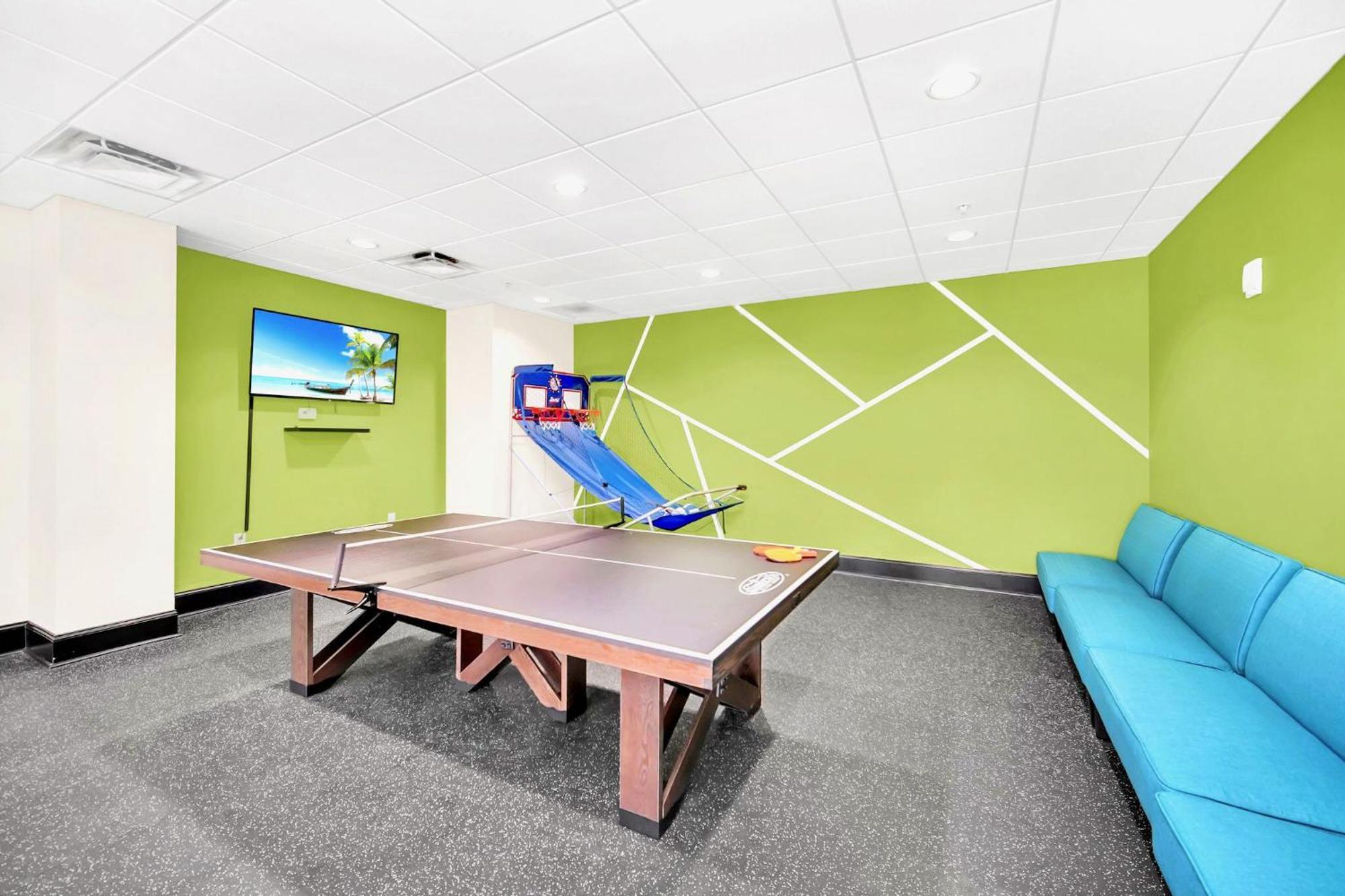 Bright Condo - 2Br With Pool & Hot Tub, Near Disney! Orlando Bagian luar foto